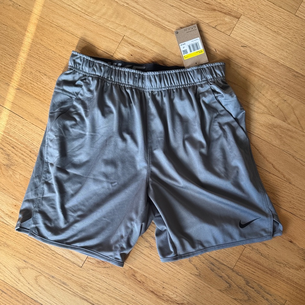 Nike Men's Gray NWT Athletic Shorts
